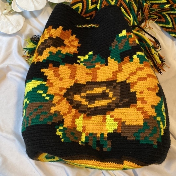 Sunflower Patterned Black Large Wayuu Drawstring Crossbody Mochila Bag - Picture 6 of 11